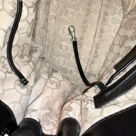 COPY - Michael Kors Purse - Hamilton Cow Print - Picture 11 of 14